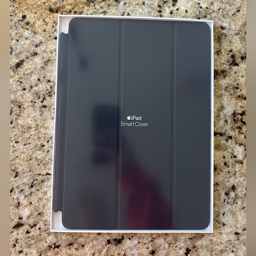 Apple iPad Smart Cover Charcoal Gray New in Package